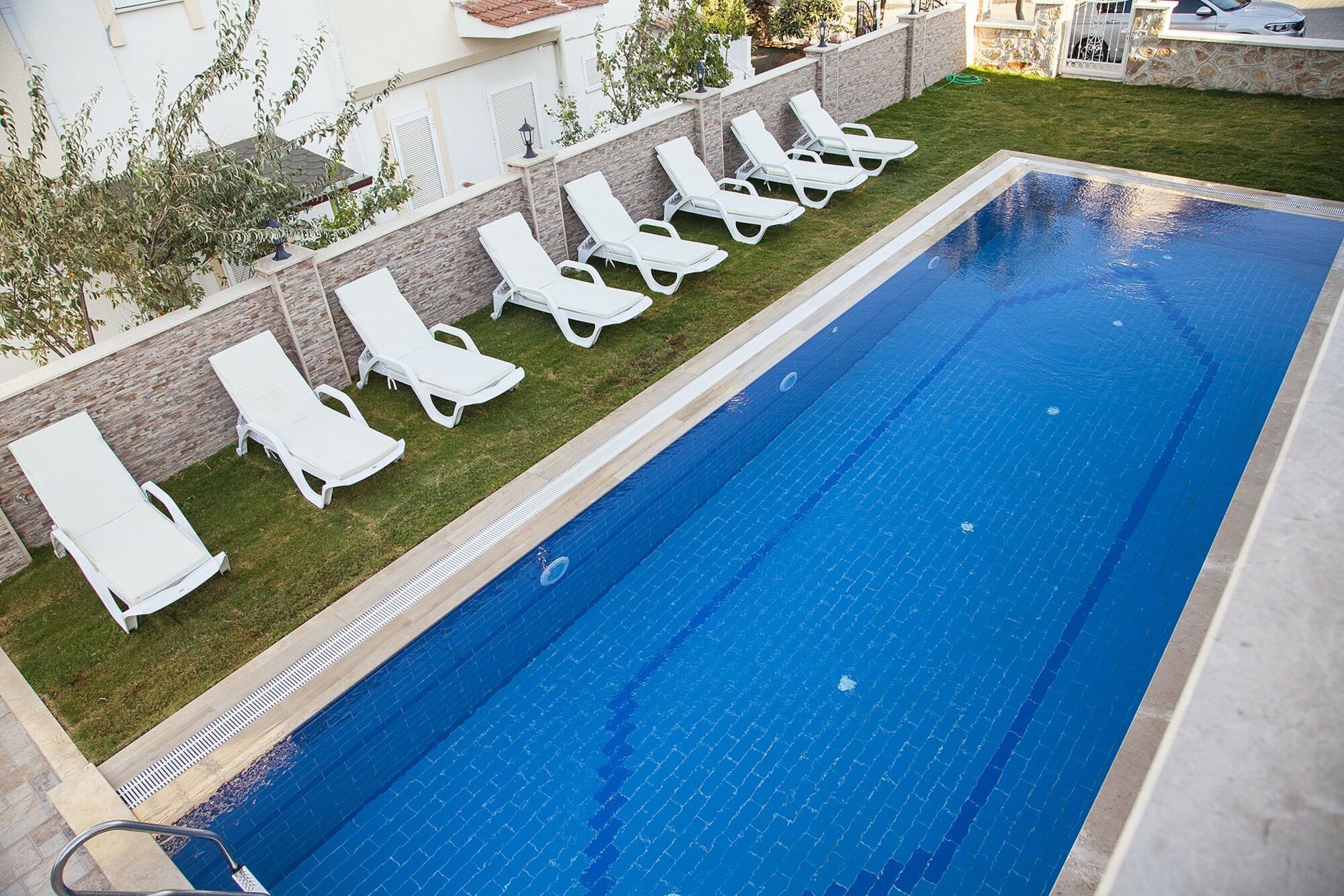 דטקה Dadya Apart Otel מראה חיצוני תמונה
